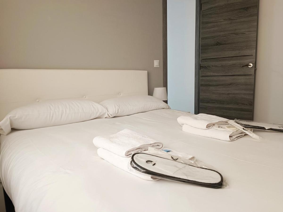 Baj - Apartamentos En Playa Bajondillo, Torremolinos Kültér fotó