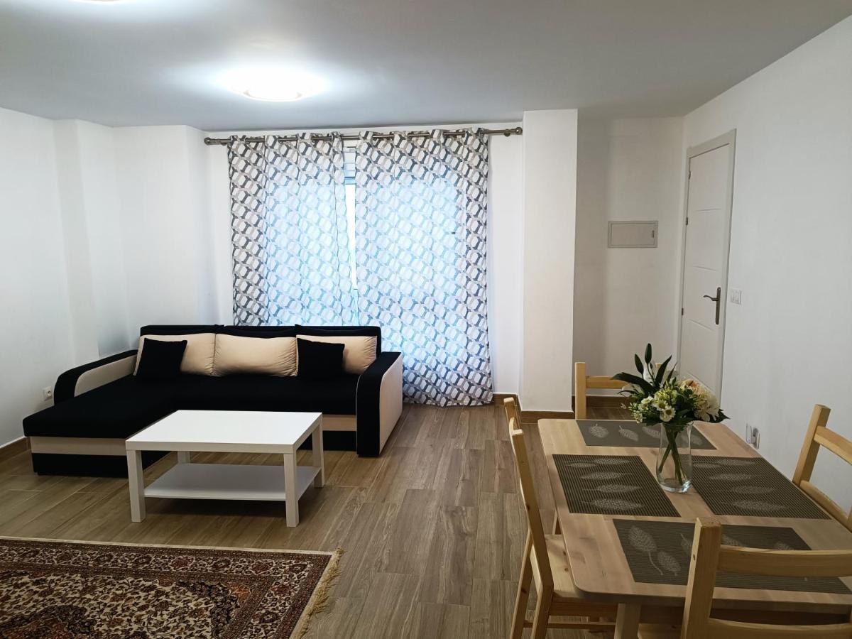 Baj - Apartamentos En Playa Bajondillo, Torremolinos Kültér fotó